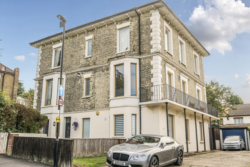 Grange Hill, London photo 4