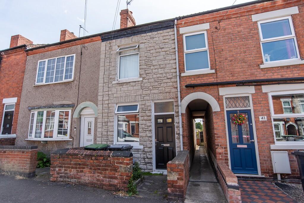 Main image of property: Queens Road North, Nottingham, NG16