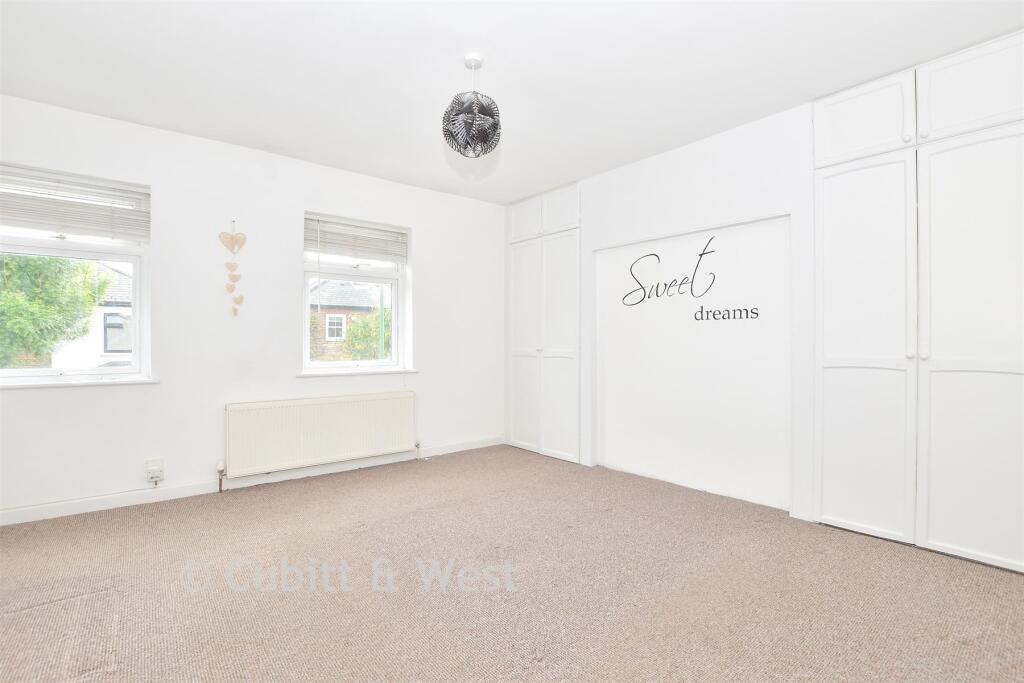 Sutton Grove, Sutton, Surrey photo 4