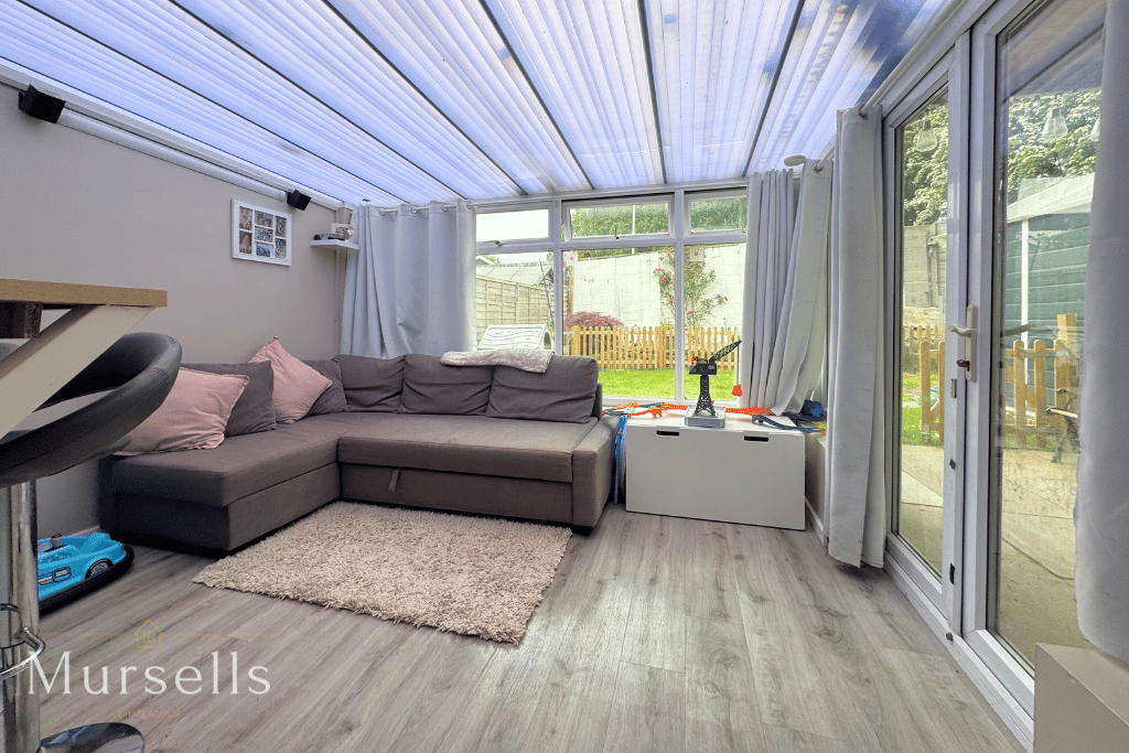 House in Poole, Creekmoor - More