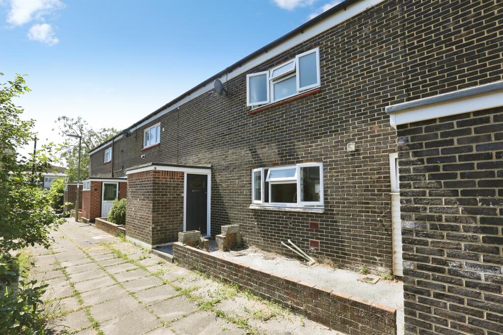 Main image of property: Park Terraces, Gosport