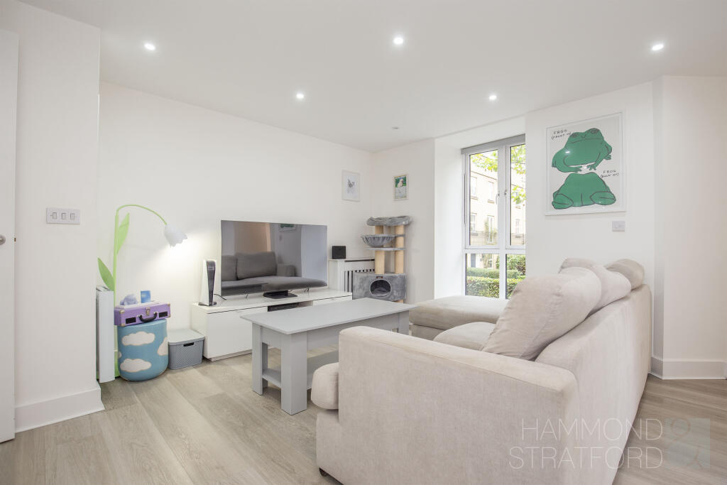 Apartment in Norwich - View 4