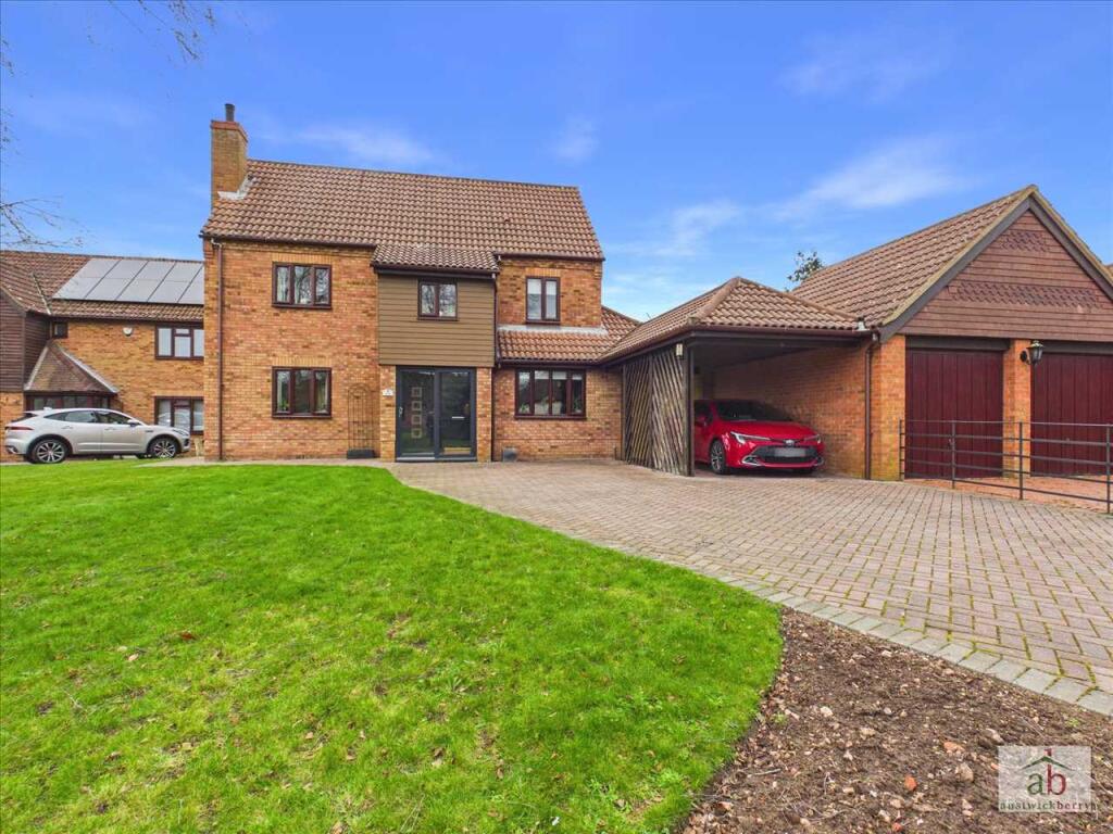 3-bed detached on York Road, Martlesham Heath, £495,000
