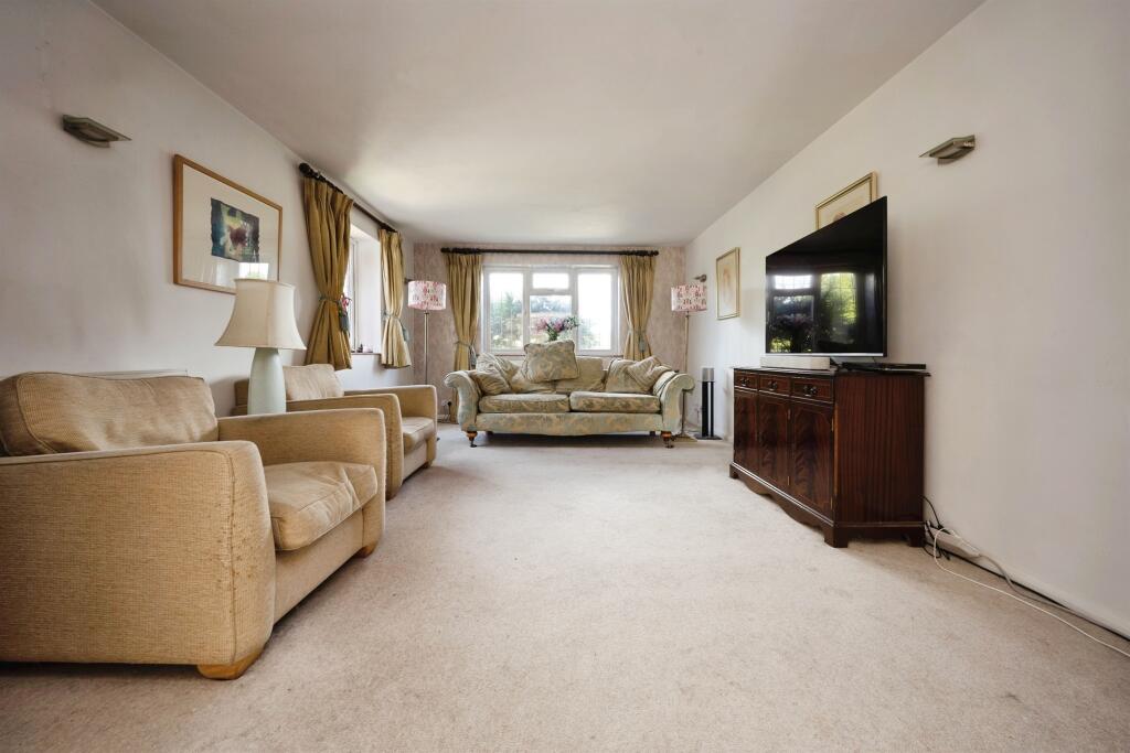 Marsh Lane, Stoke Mandeville, Aylesbury - View 6