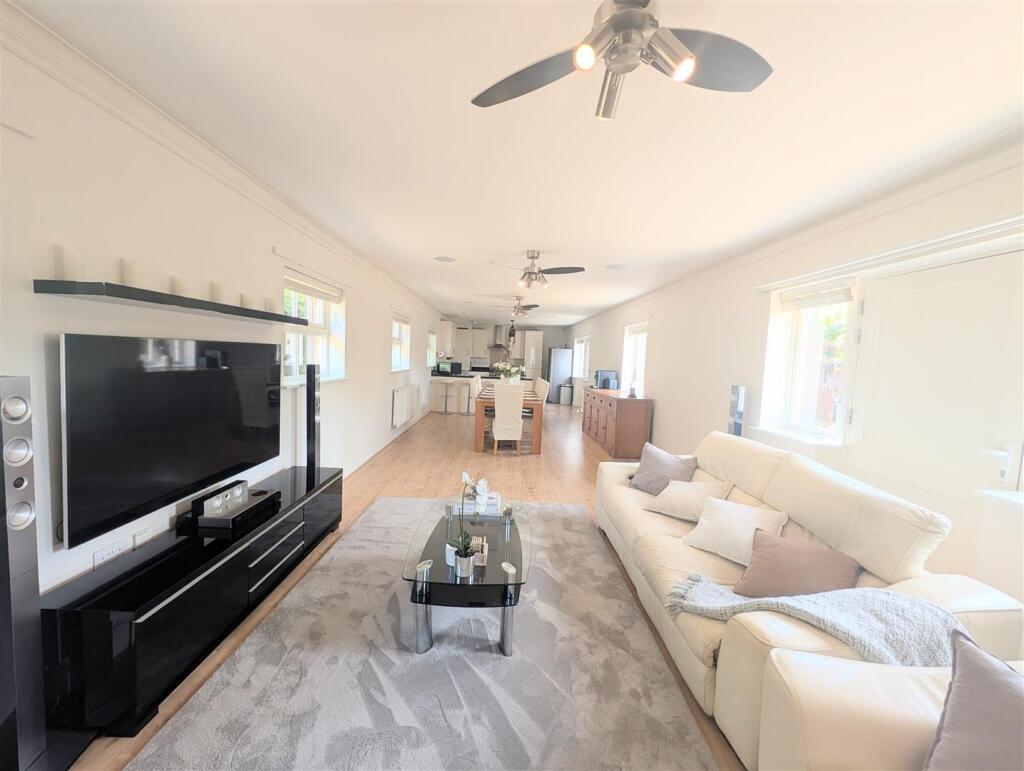 House in Southampton - View 4