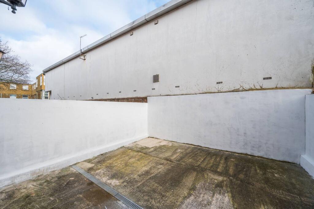 Main image of property: Kenbury Gardens, Brixton, London, SE5