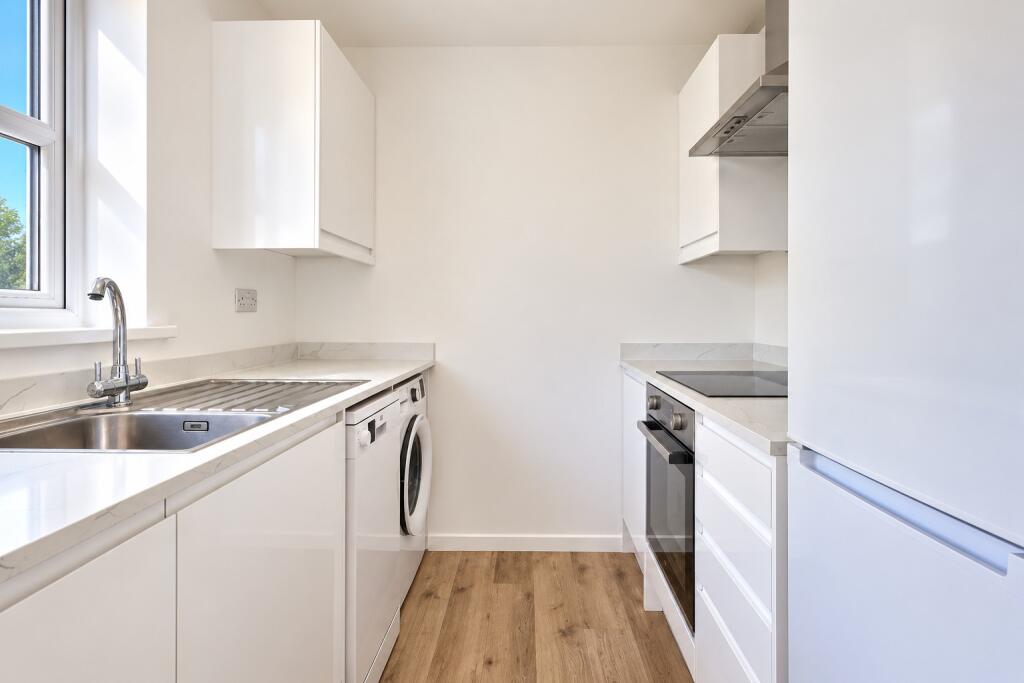 Apartment in London - View 3