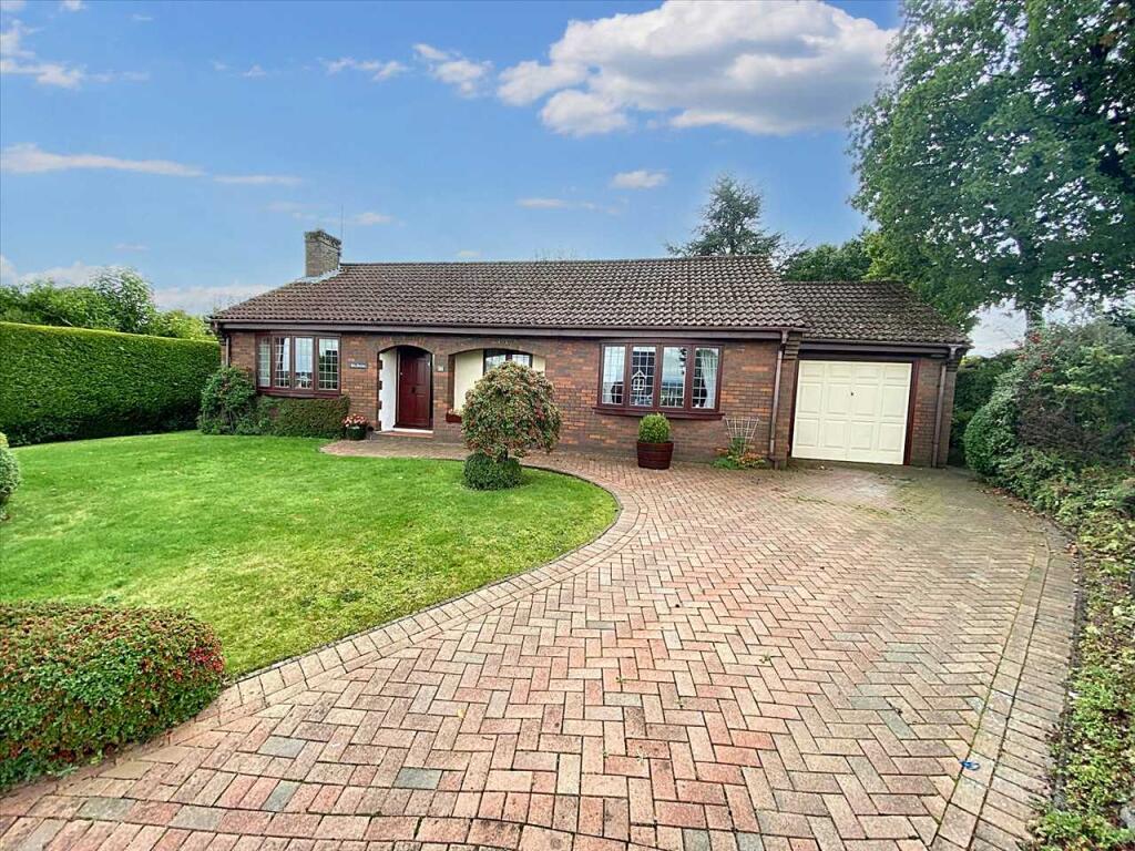 3-bed bungalow on Old Chapel Lane, Underwood, Nottingham, £370,000