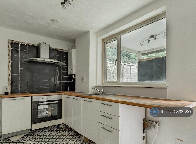 Main image of property: Somerfield Road, Manchester, M9