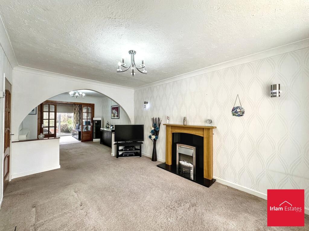 Broadway, Irlam, M44 photo 4