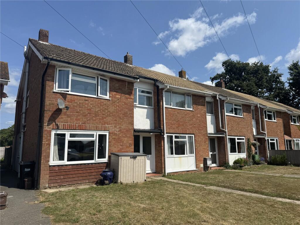 Main image of property: Sheldrake Gardens, Hordle, Hampshire, SO41