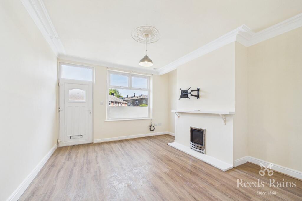 Kilnhurst Road, Todmorden, Lancashire, OL14 photo 2