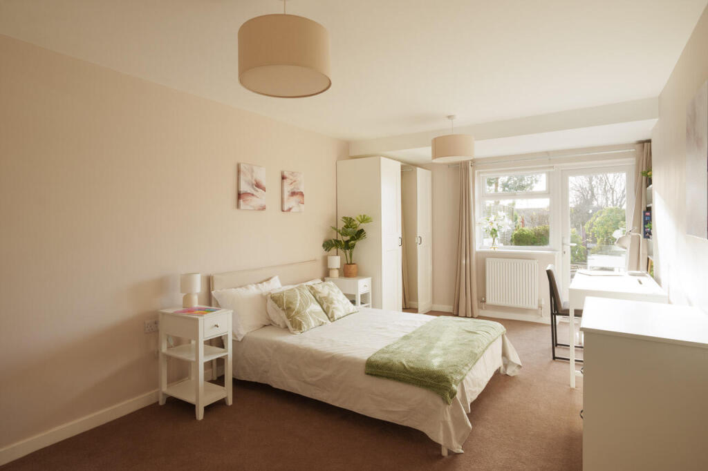 Main image of property: Summerhill Road, Bristol