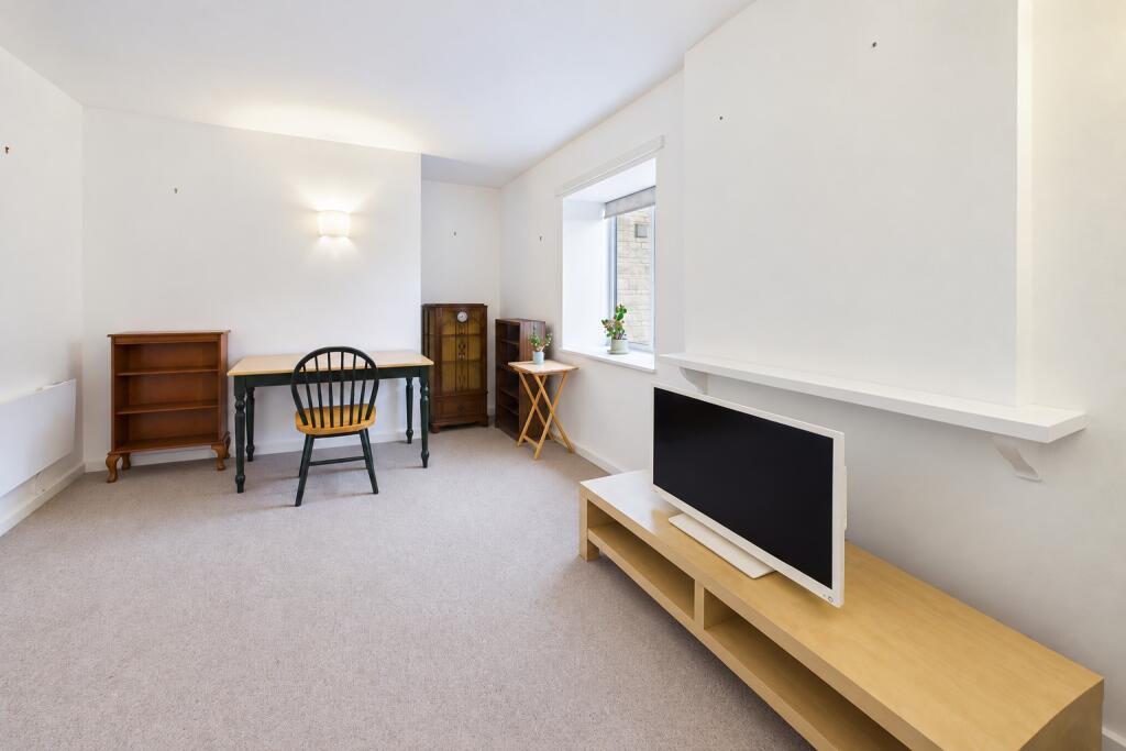Apartment in Bradford - View 5