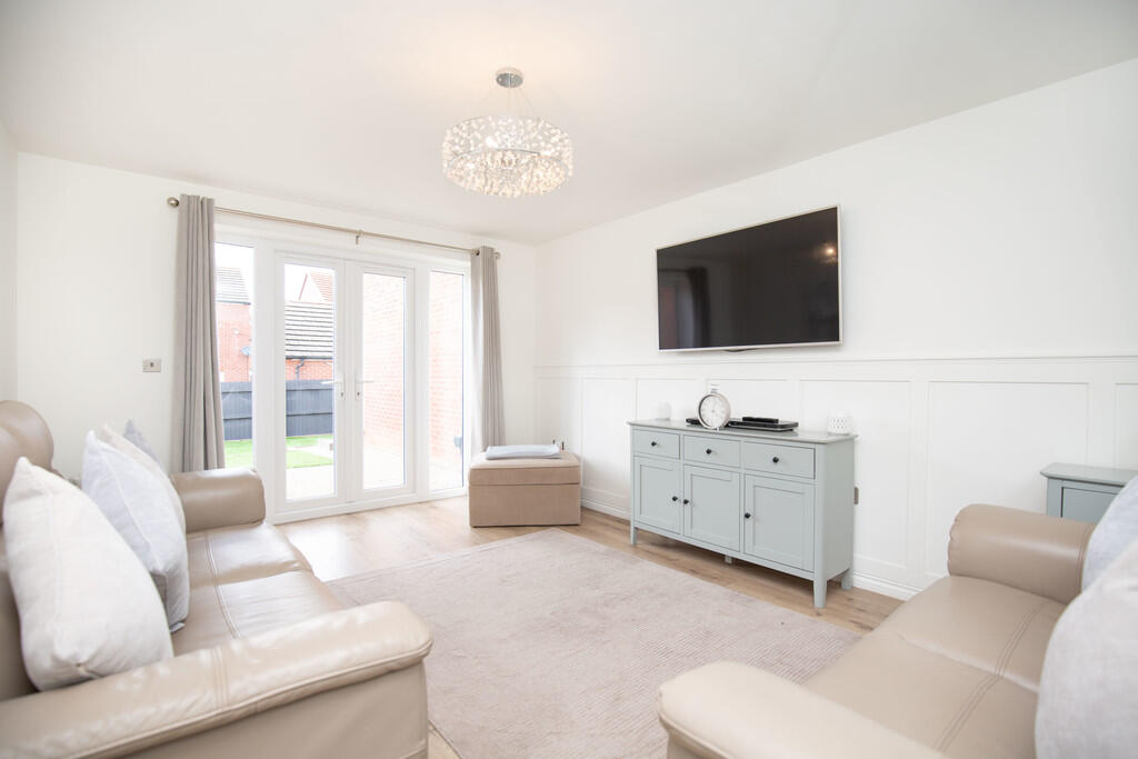 Hoo Walk, Polesworth - More