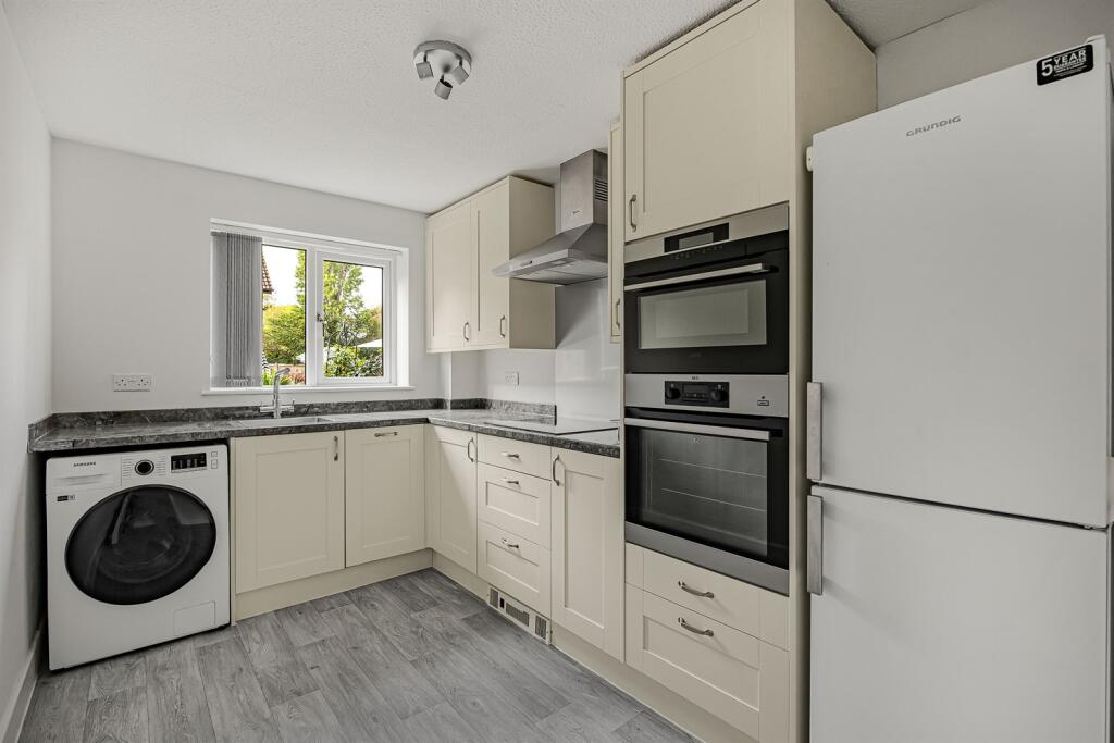 Apartment in Reading - View 2