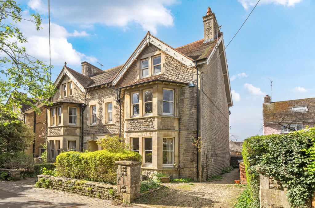 Main image of property: The Leys, Witney, Oxfordshire