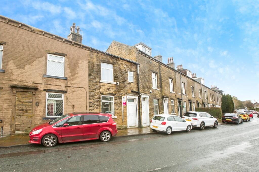 House in Calderdale, West Yorkshire - View 2