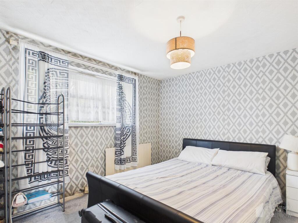 Apartment in Harlow, Essex - More