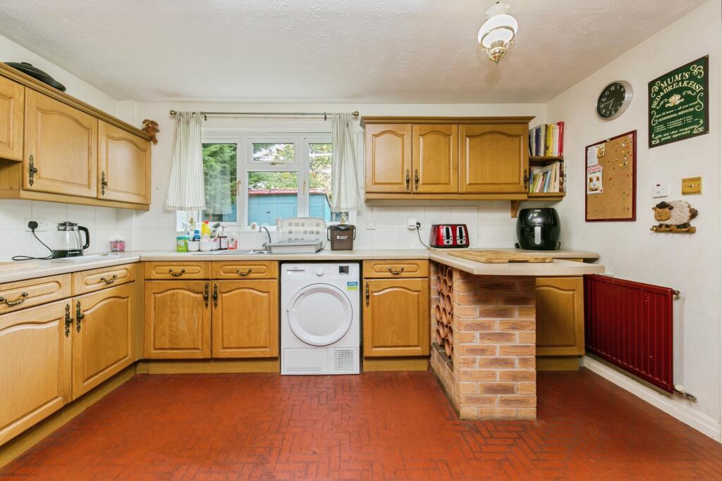 Thornycroft, Winsford, CW7 photo 2