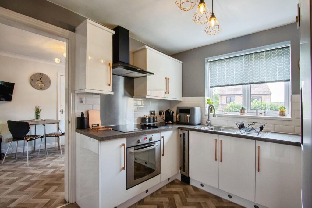 Orwell Close, Castleford, West Yorkshire, WF10 photo 2