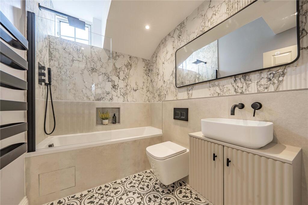 House in London - View 4