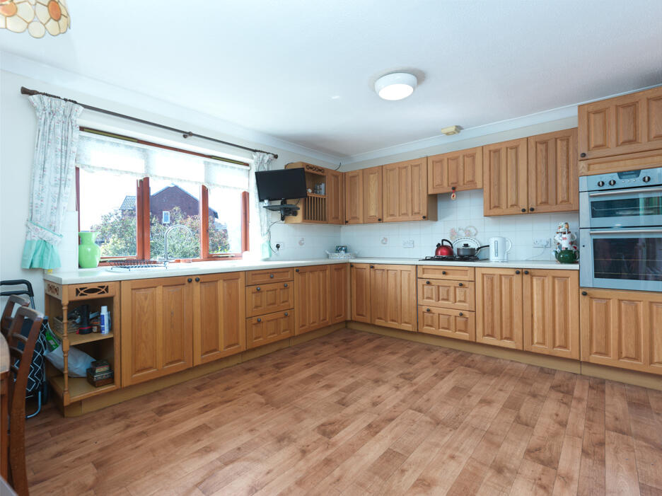 Cedar Grove, Wem, Shrewsbury, Shropshire photo 3