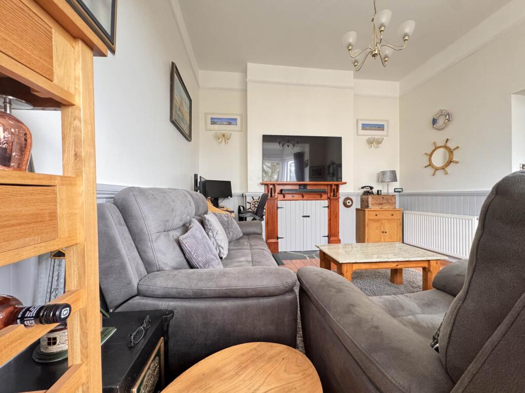 Apartment in Exeter - More