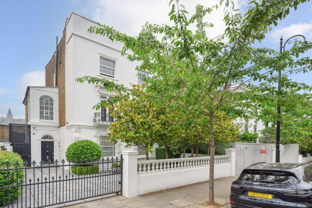 Main image of property: Chepstow Villas, London W11