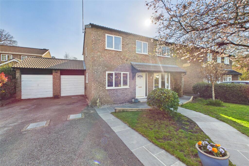 Main image of property: Peterhouse Close, Owlsmoor, Sandhurst, Berkshire, GU47