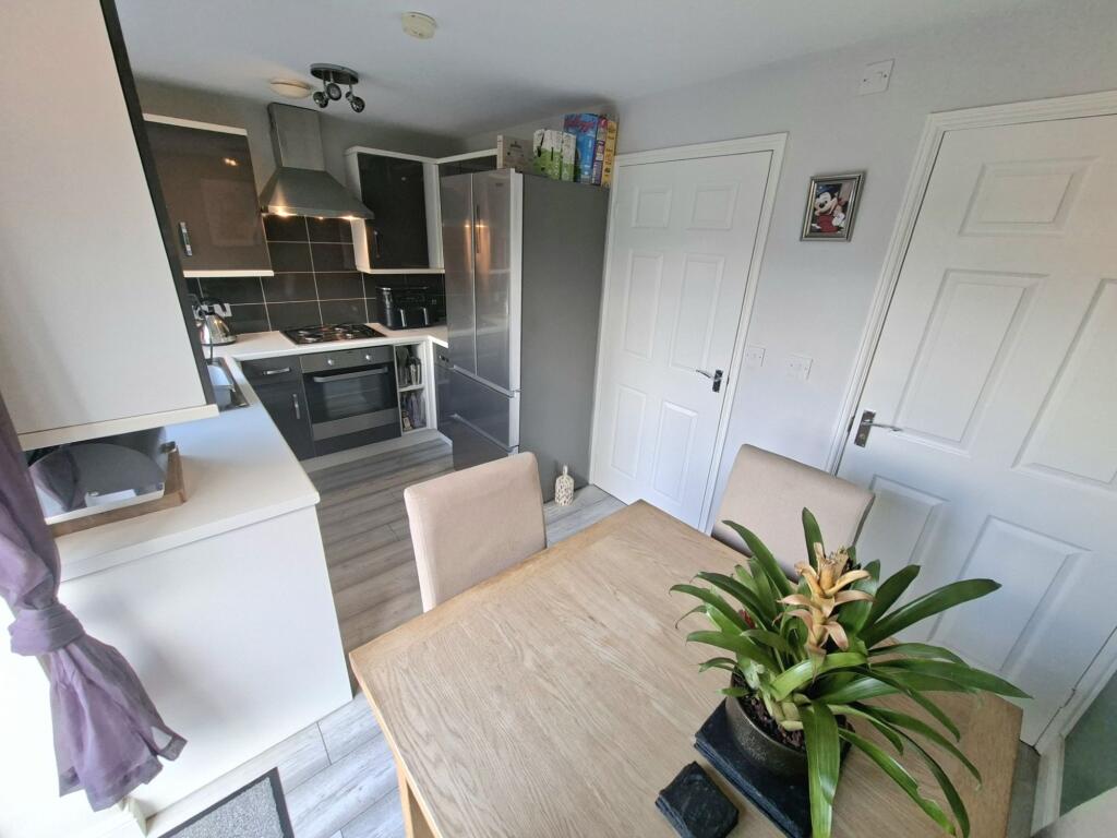 House in Sheffield, Monteney Park, Whitley - More