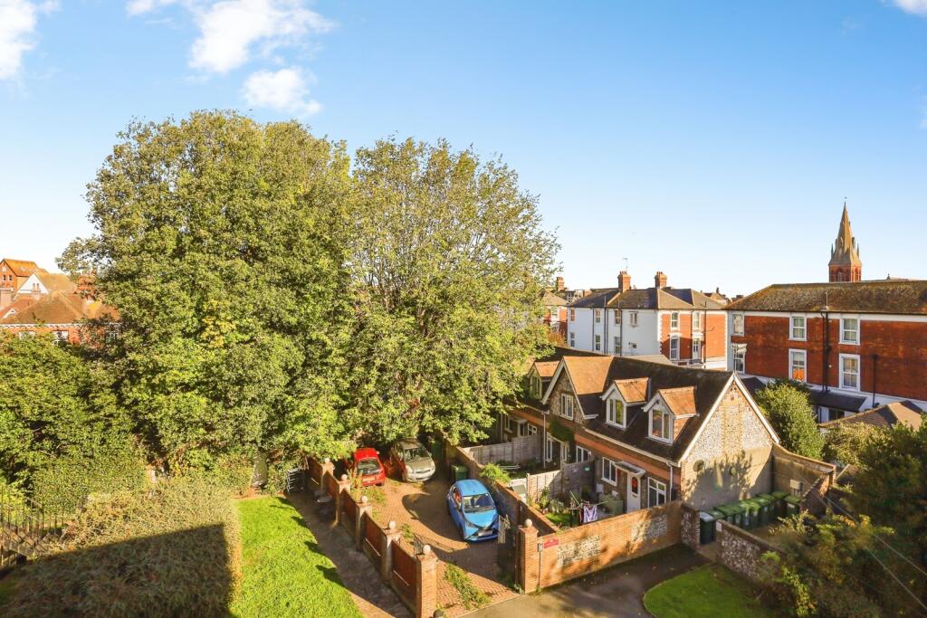 Apartment in Brighton - View 5