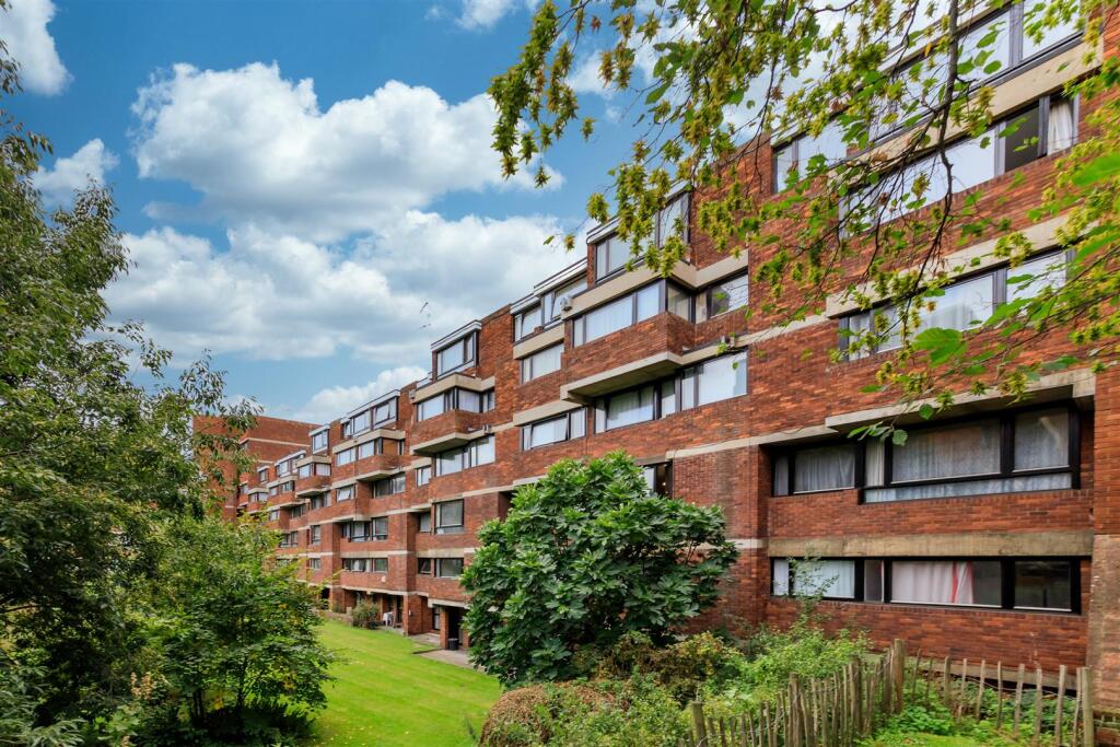 Main image of property: Tachbrook Street, SW1V