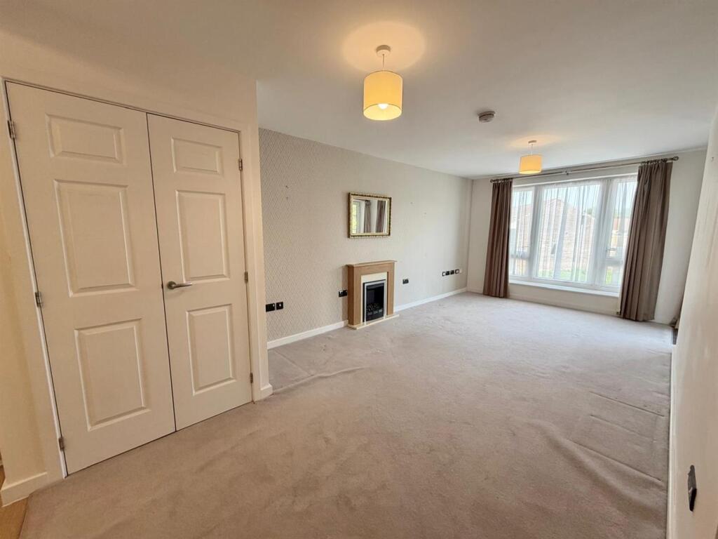Apartment in Bristol - View 2