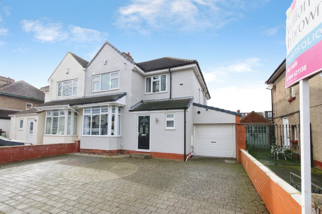 Main image of property: Fifth Avenue, York