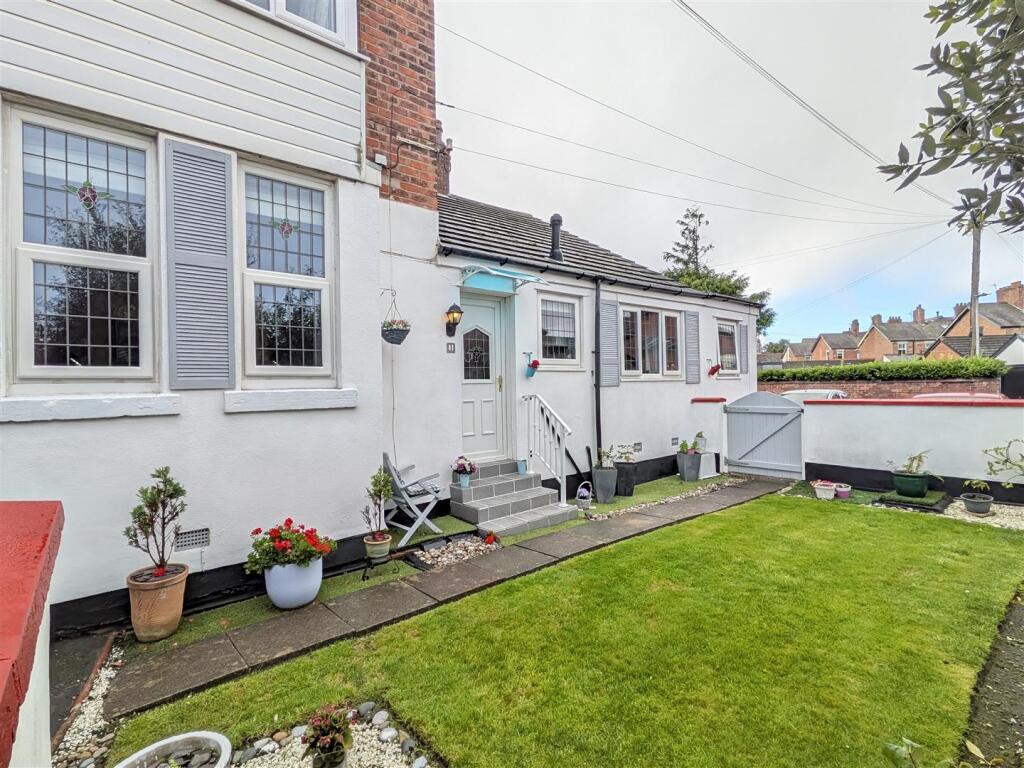 Main image of property: Blackpool Road, Lytham