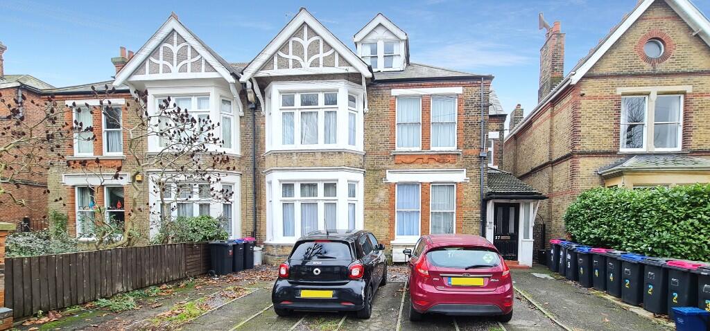 Main image of property: Conservation Region: Westcliff-On-Sea, SS0