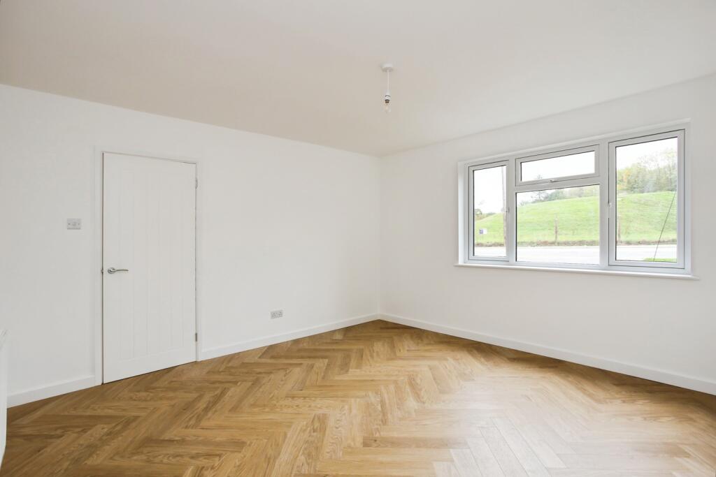 Baltic Road, Tonbridge, Kent, TN9 photo 4