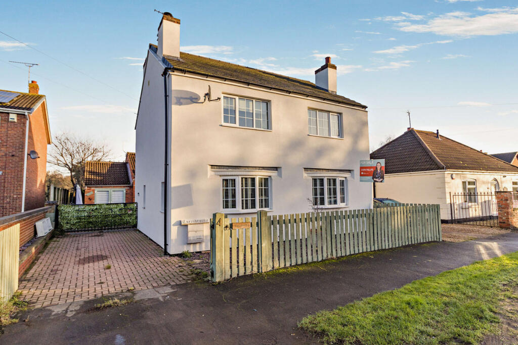 Main image of property: Sandtoft Road, Doncaster, DN9