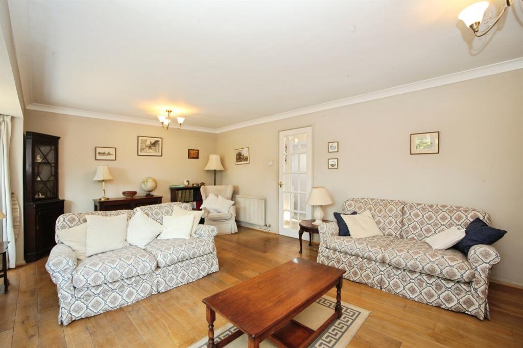House in Cardiff - More