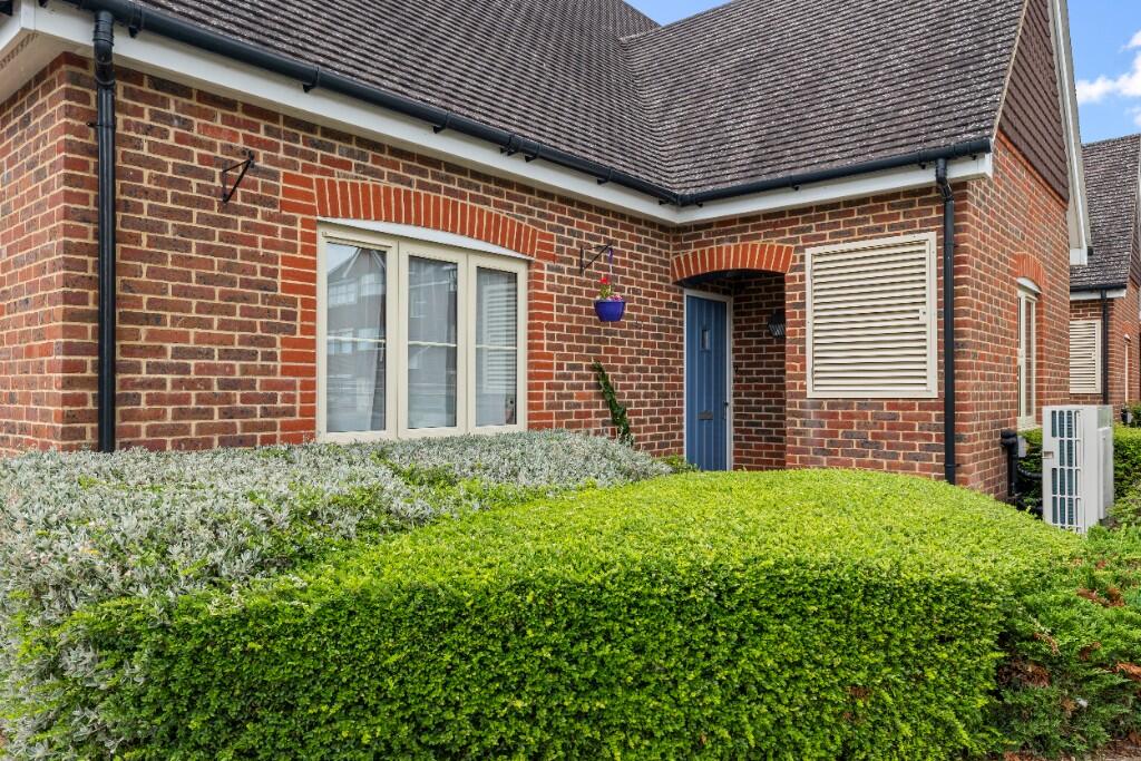 Apartment in Redhill - View 4