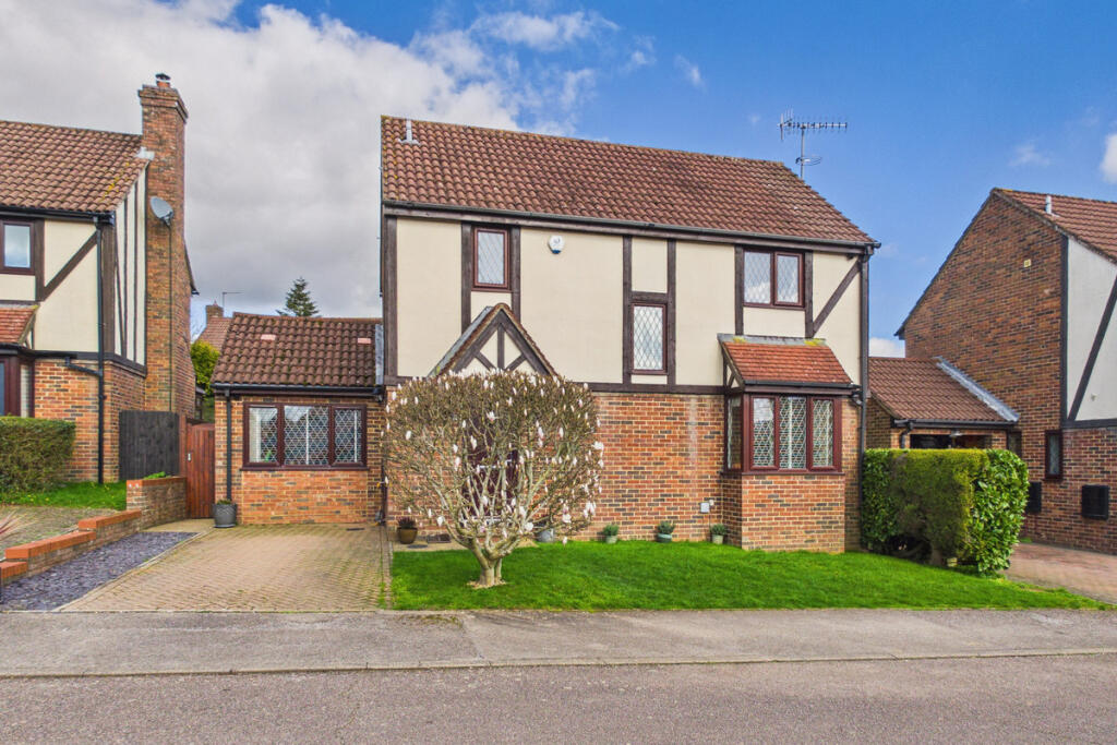 Main image of property: The Glades, Hemel Hempstead, HP1