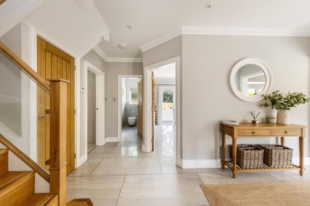 House in Finchampstead - View 3