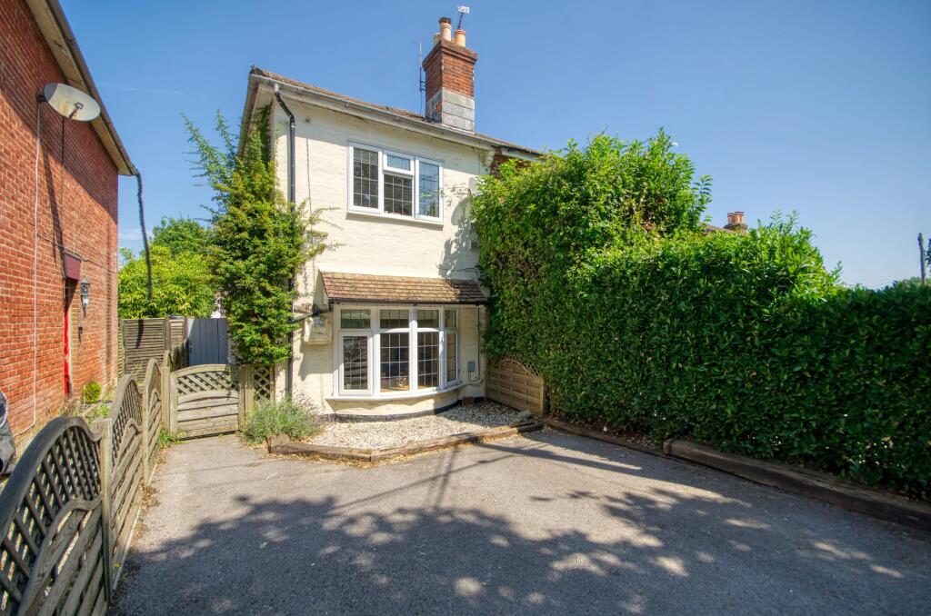 Main image of property: Moorgreen Road, West End, Hampshire