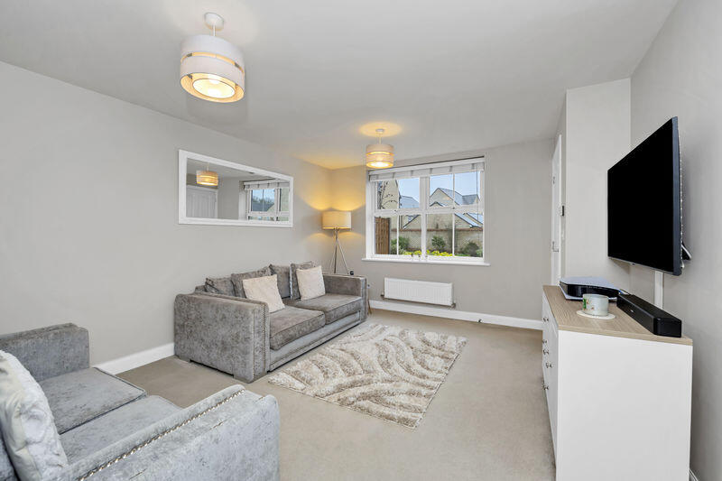 Great Hall Drive, Bury St. Edmunds photo 3
