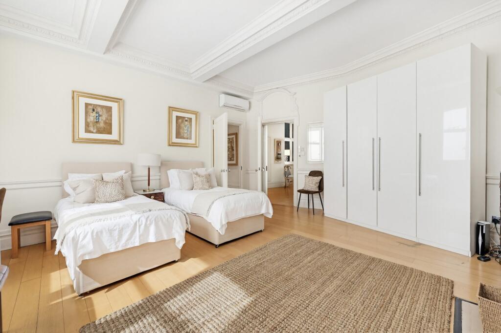 4 bedroom terraced house for rent