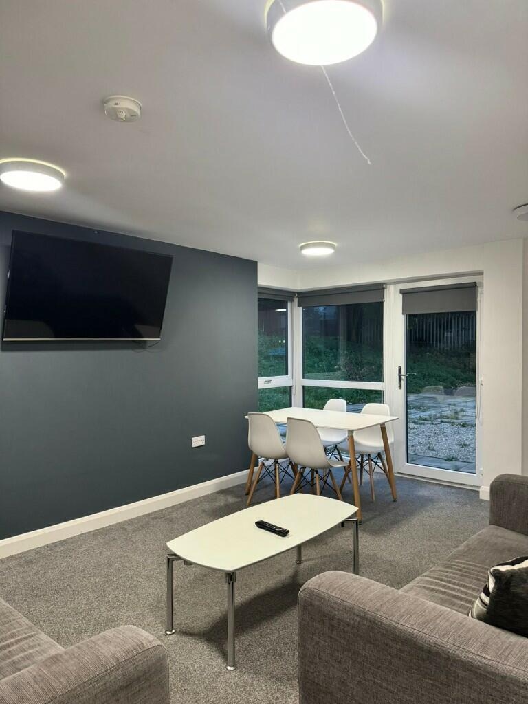 Apartment in Liverpool - View 4