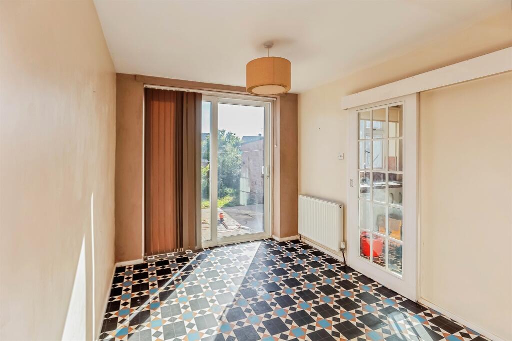 House in South Kesteven, Stamford - View 4