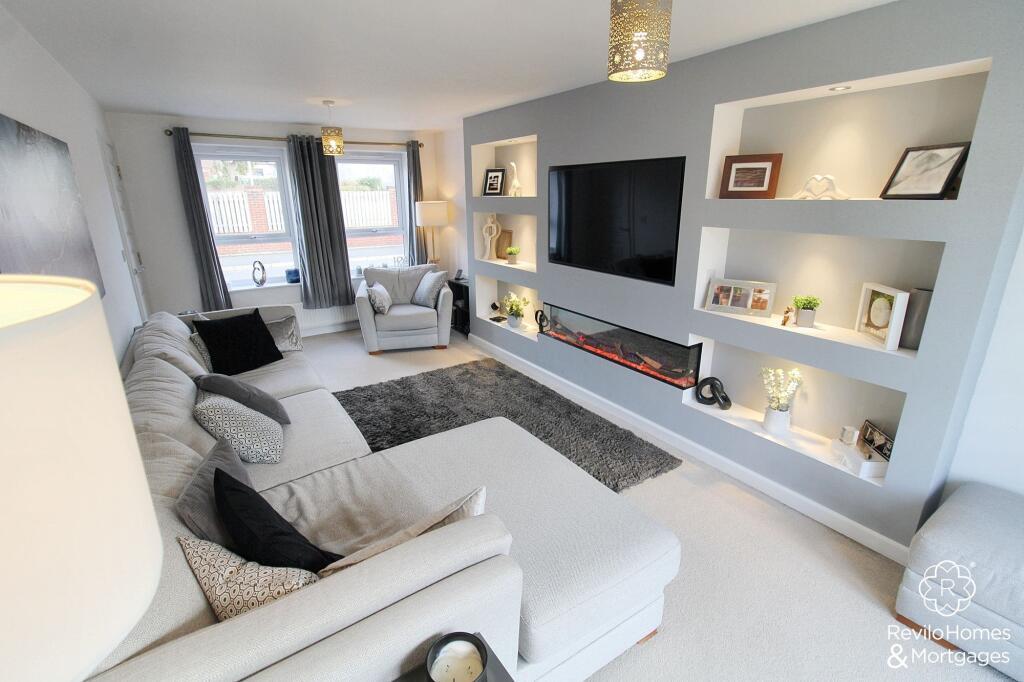 15 Charlton Street, Rochdale, Greater Manchester OL11 2SW photo 3