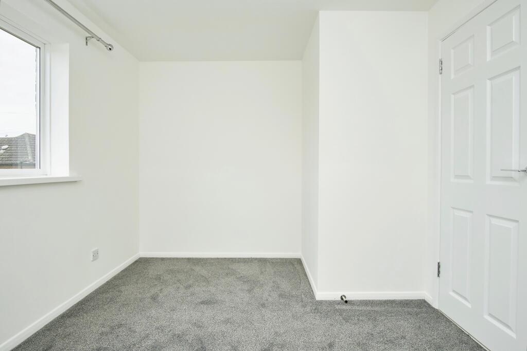 House in Portsmouth - View 3
